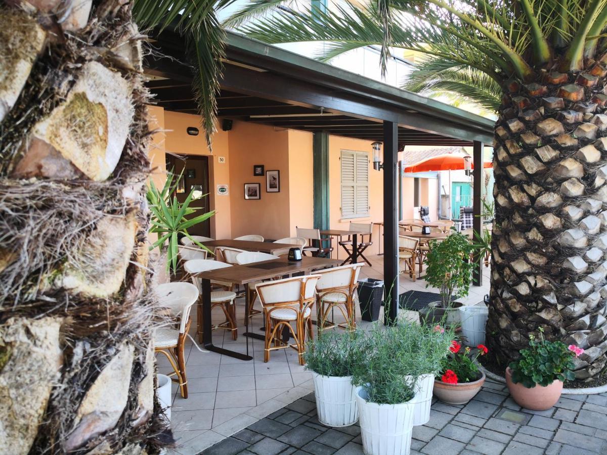 Pensione Licia Senigallia Exteriör bild